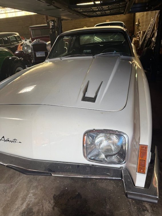 1963 Avanti