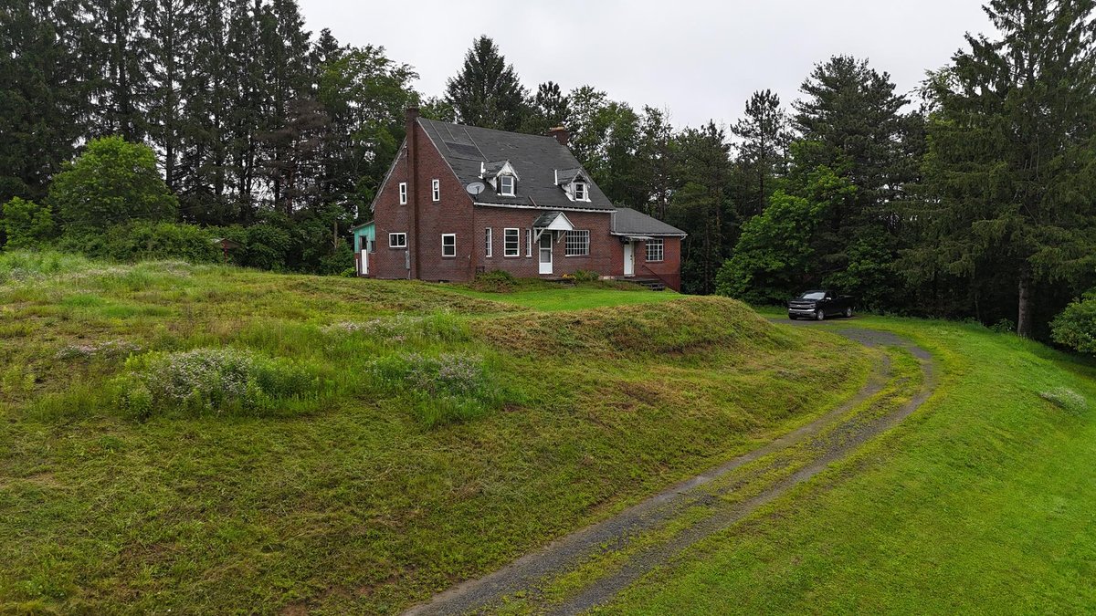 Image for SOLD $31,900 - Spacious Project Home on 1.33 Acres in Preston County Selling to the Highest Bidder