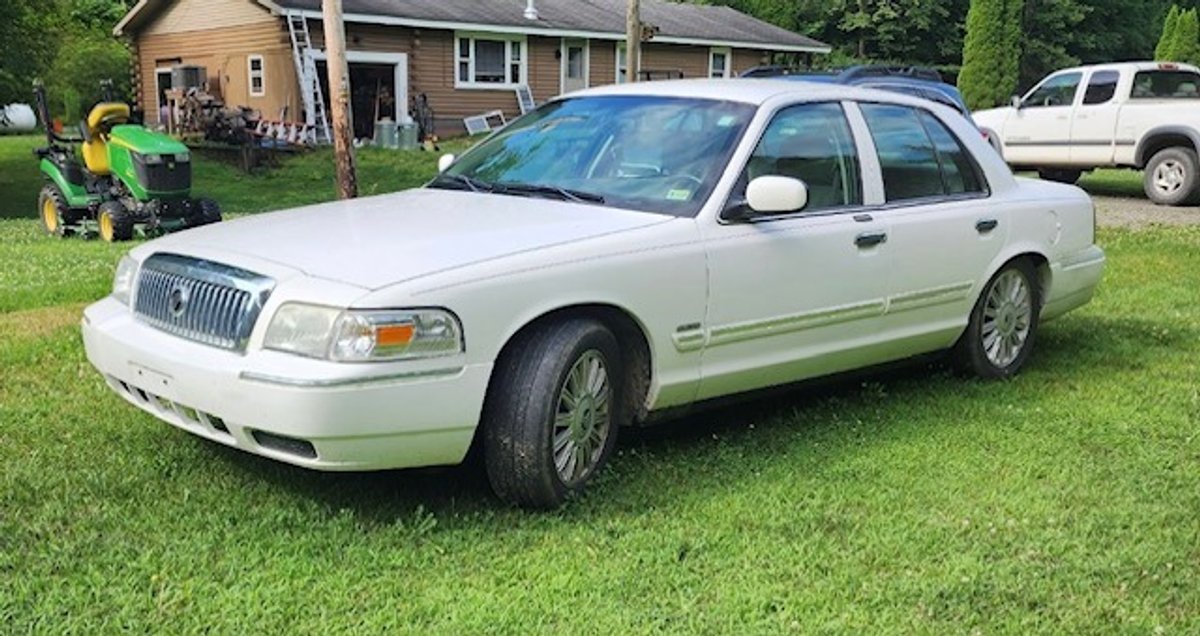 2010 Ford Grand Marquis