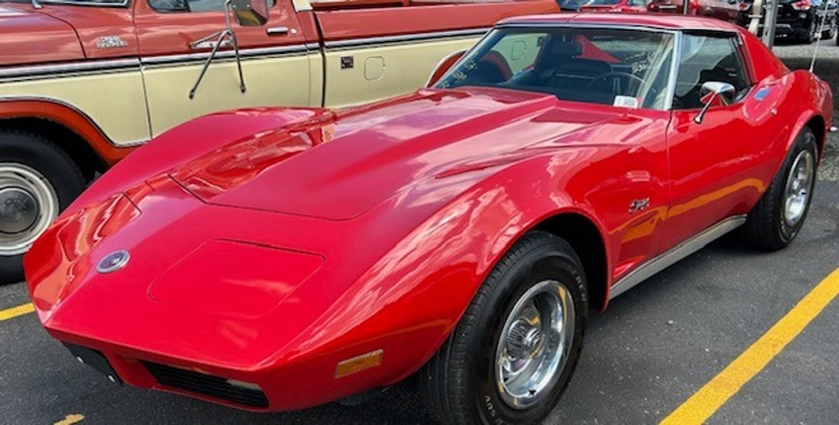 1973 CHEVRO CORVETTE