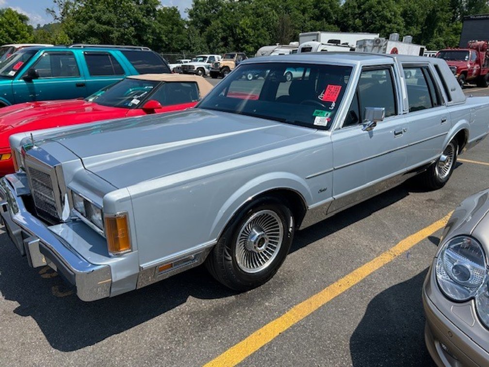 1989 Lincoln Town Car