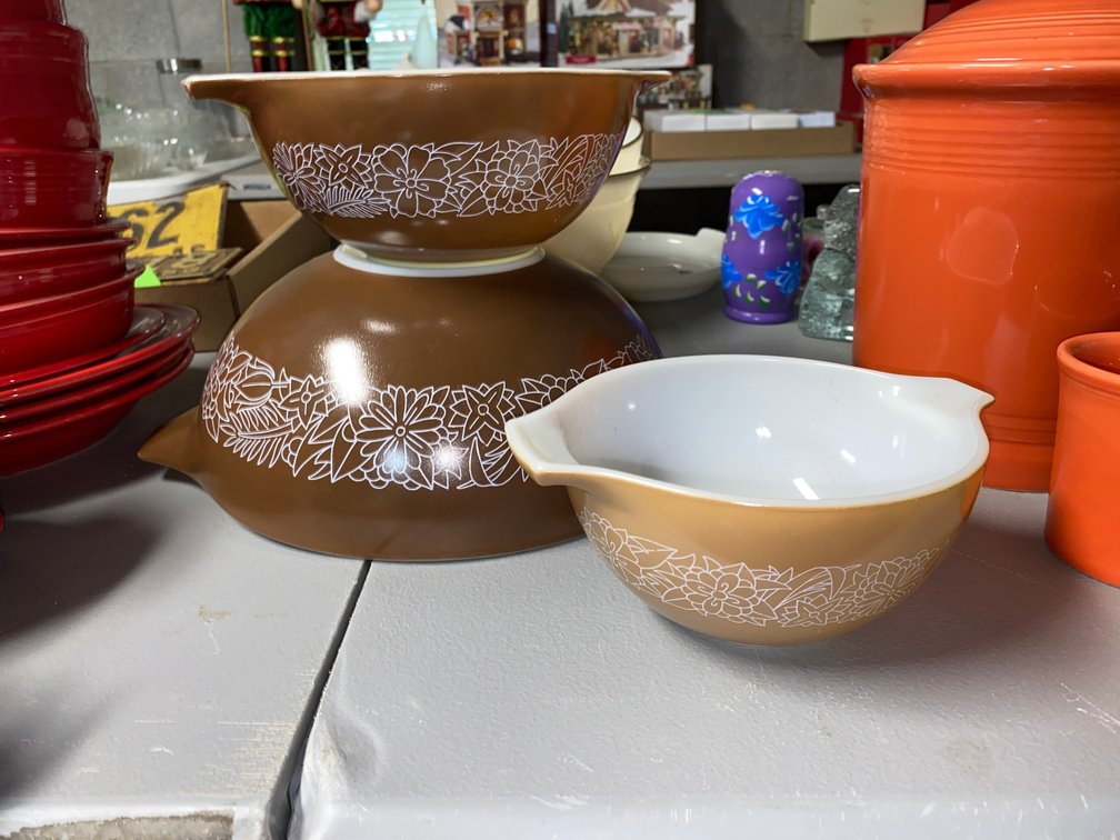 Pyrex mixing bowls