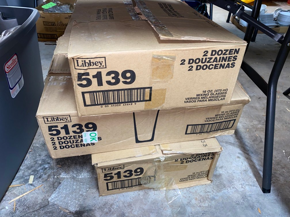 Approx. 2.5 boxes of drink glasses