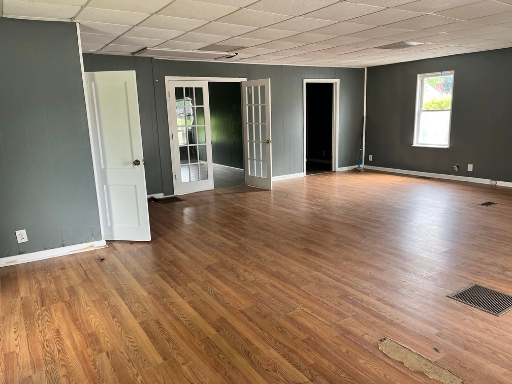 Image for SOLD $55,000 - Nice Commercial Building with Parking in Charleston