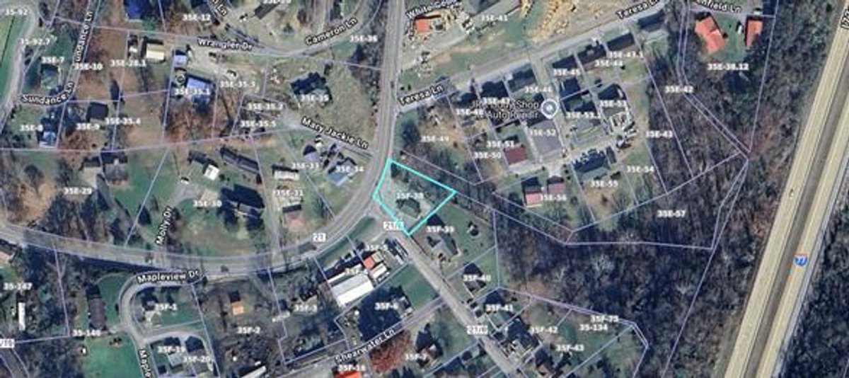 Image for SOLD $55,000 - Nice Commercial Building with Parking in Charleston