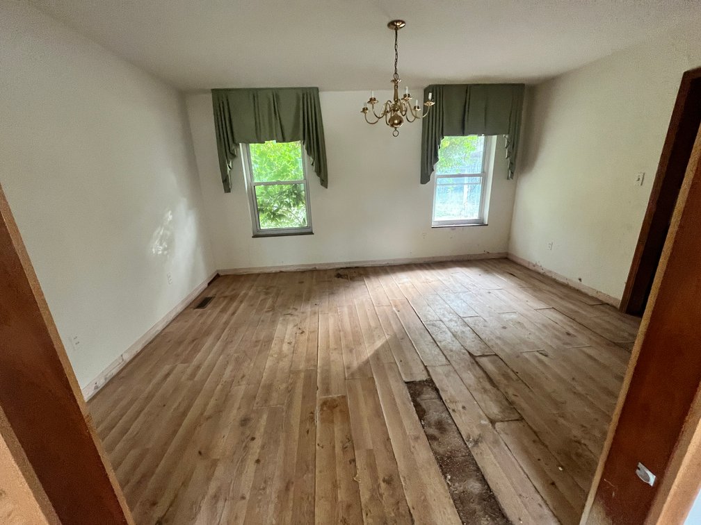 Image for SOLD $129,800 - Brick 3 Bedroom with 2 Garages in Huntington