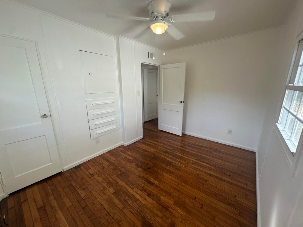 Image for SOLD $93,500 - Stunning Newly Remodeled 3 Bedroom in the Heart of Charleston
