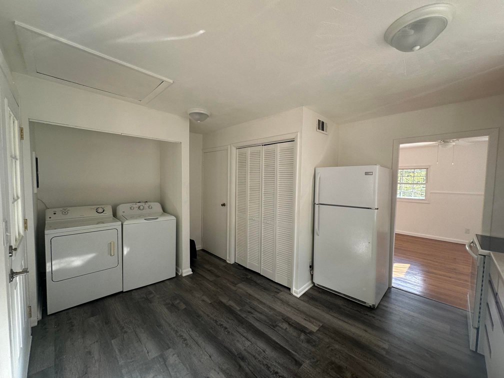Image for SOLD $93,500 - Stunning Newly Remodeled 3 Bedroom in the Heart of Charleston