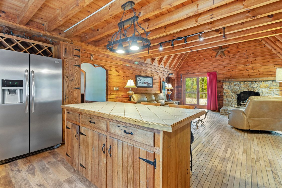 Image for SOLD $341,000 - Beautiful Log Home on Over 6 Private Acres in Buckhannon
