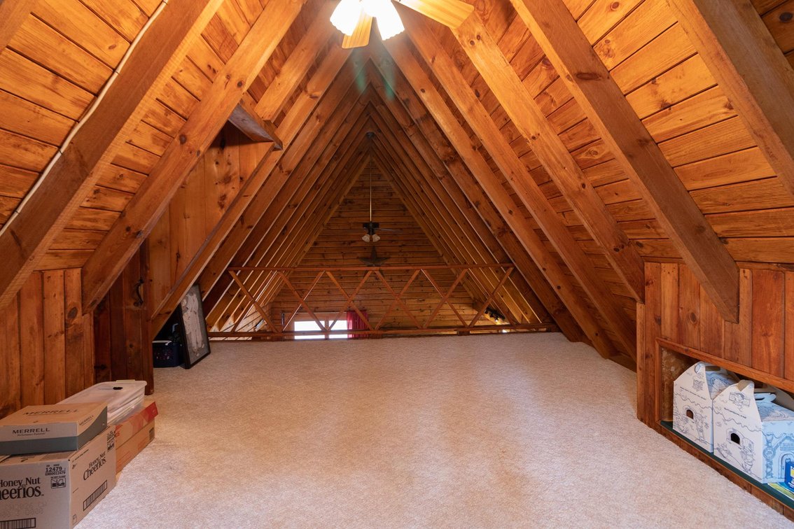 Image for SOLD $341,000 - Beautiful Log Home on Over 6 Private Acres in Buckhannon