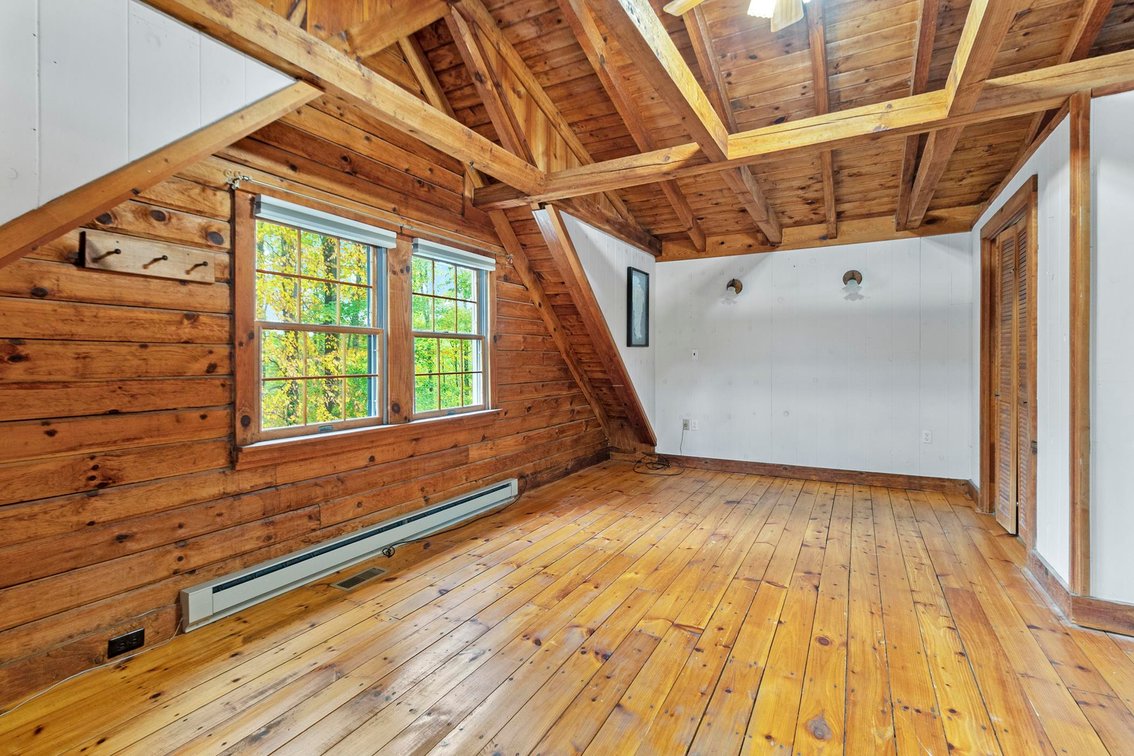 Image for SOLD $341,000 - Beautiful Log Home on Over 6 Private Acres in Buckhannon