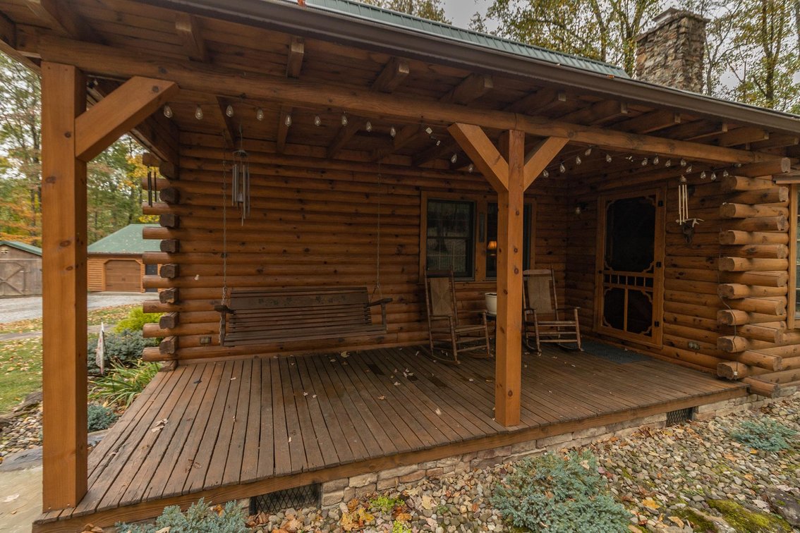 Image for SOLD $341,000 - Beautiful Log Home on Over 6 Private Acres in Buckhannon