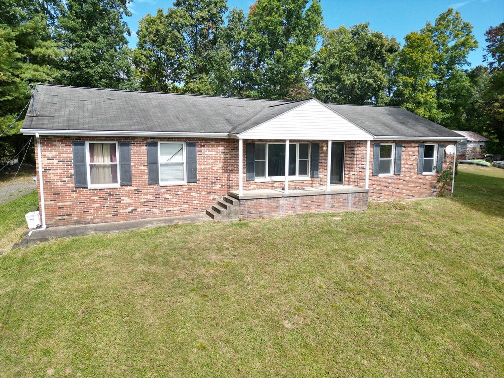 Image for SOLD $151,250 - Charming 3 Bedroom Home in Fayetteville