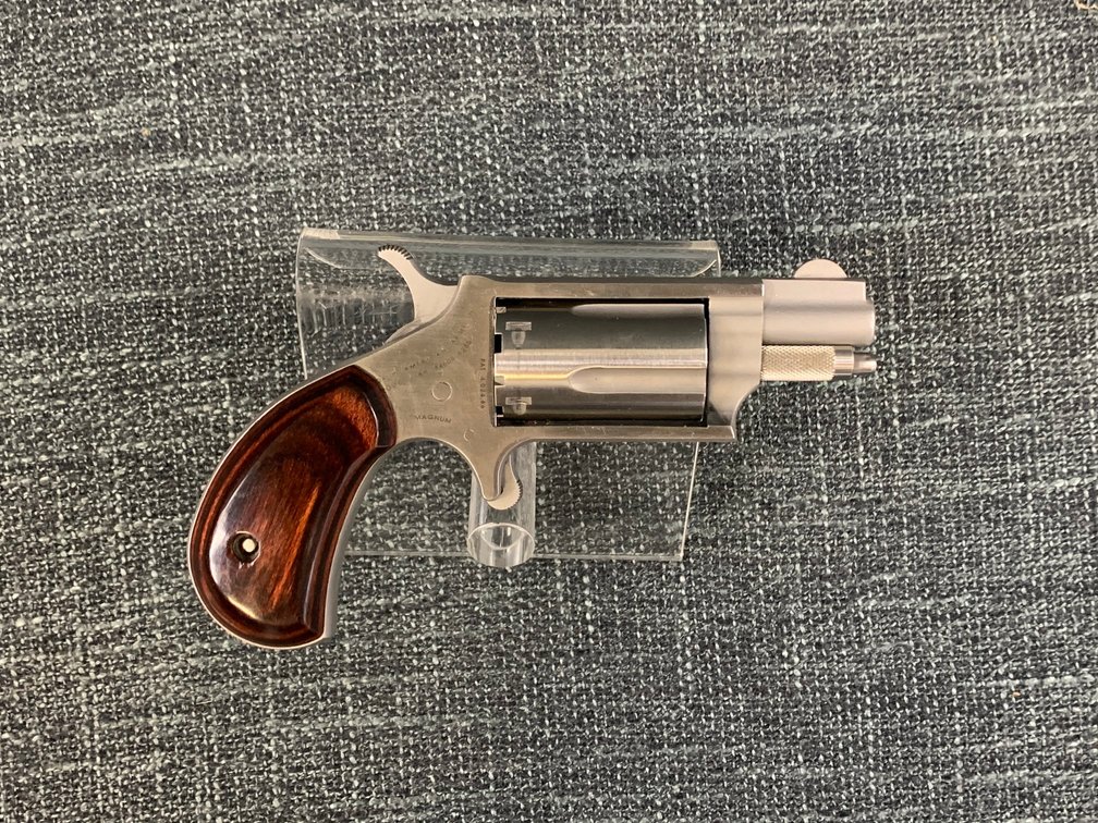 [81]  NAA Mini Revolver Mag .22 Mag | SN: W74673