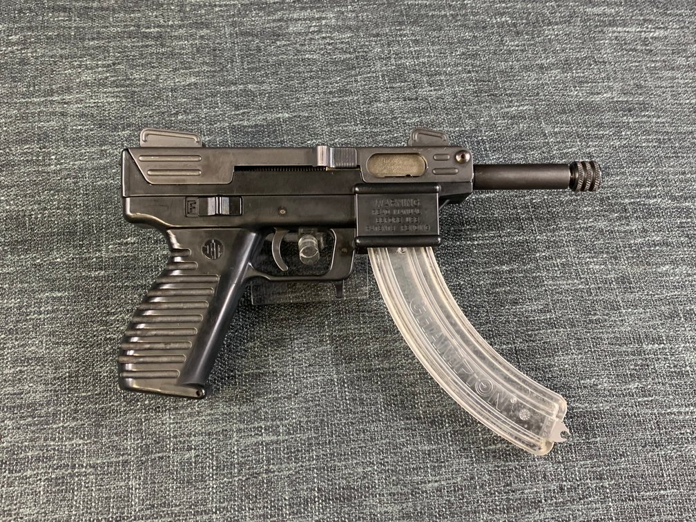 [60]  Intratec TEC-22 .22 LR | SN: 070327