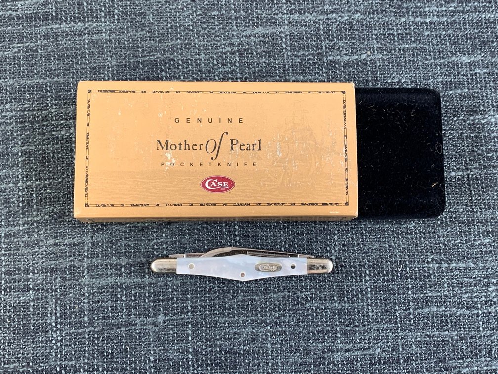 [32] Case Pearl handle Tuxedo with  Box