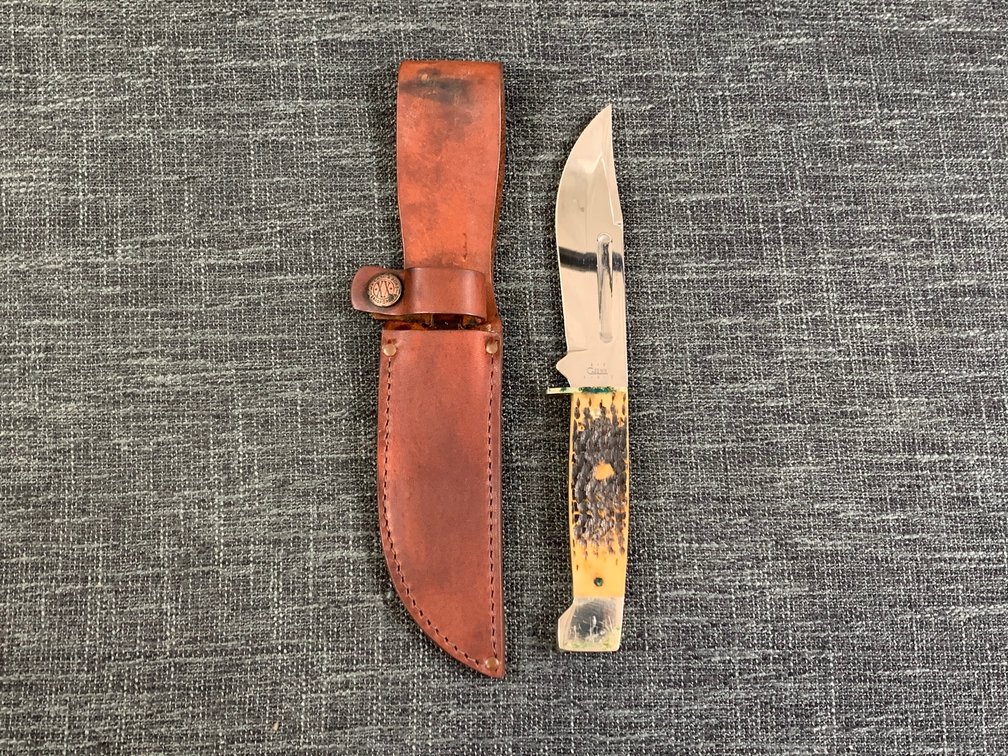 [40] Case Stag Handle Slab Side Hunter with Sheath