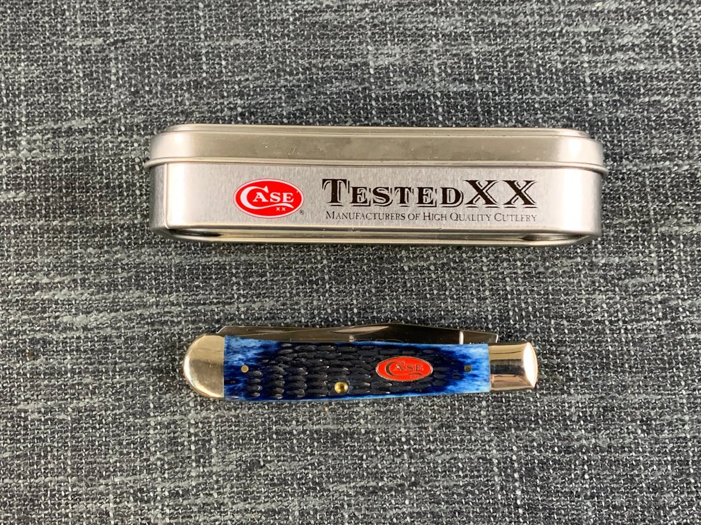 [19] Case Blue Handled Trapper Knife w/Tin
