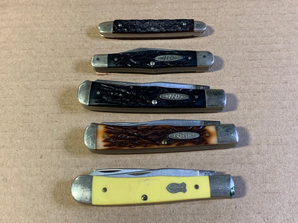[47] Five Pocket Knives