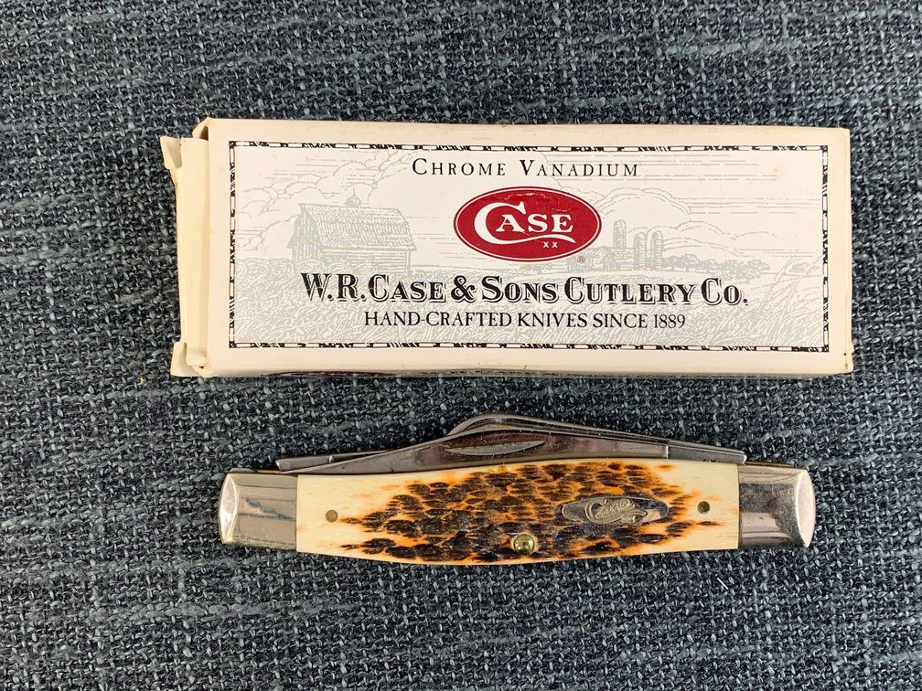 [14] Case Amber Handle Stockman with Box