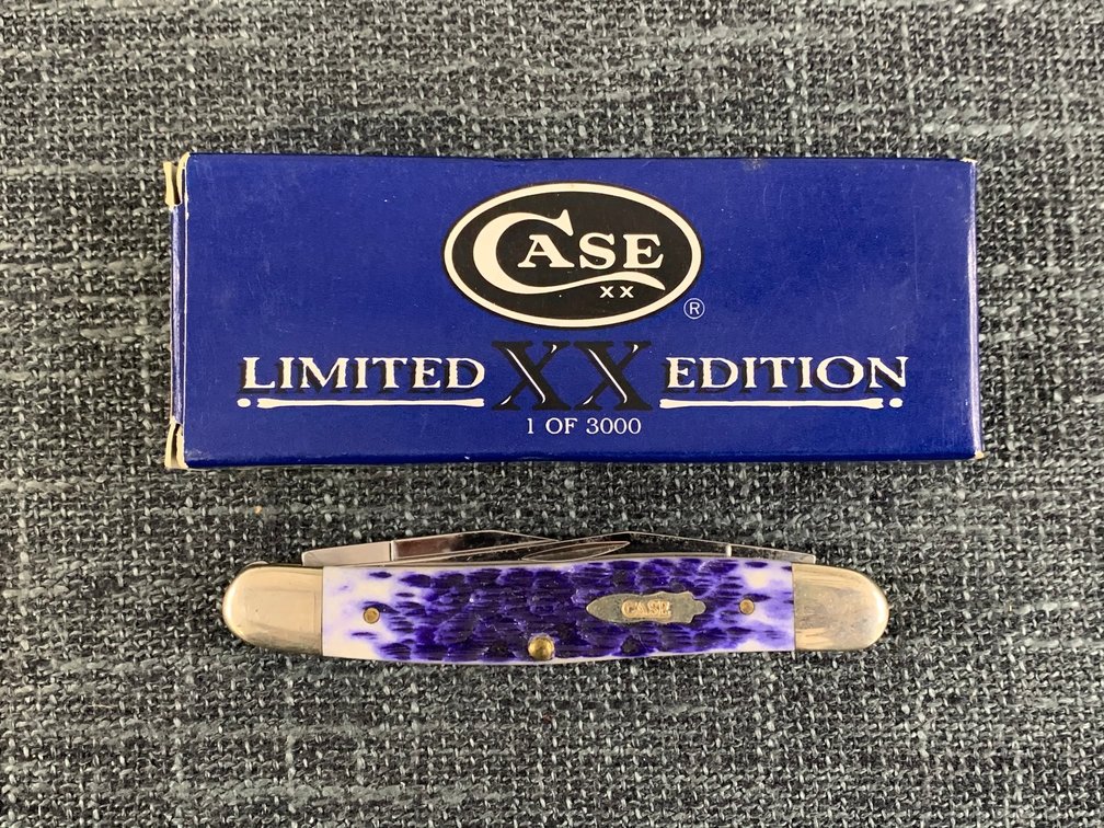 [42] Case Ultra Violet LE Muskrat with Box
