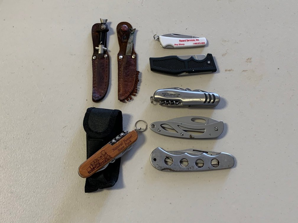 [44] Eight Assorted Knives