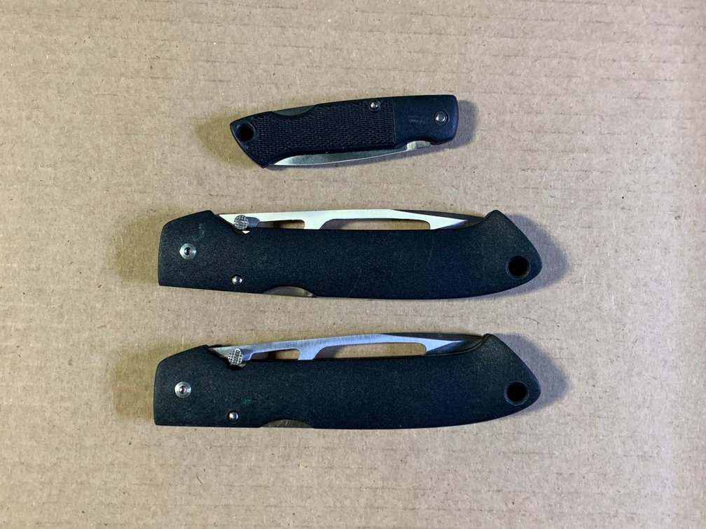 [93] Three Beretta Folding Knives