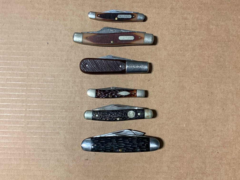 [88] Six Folding Knives