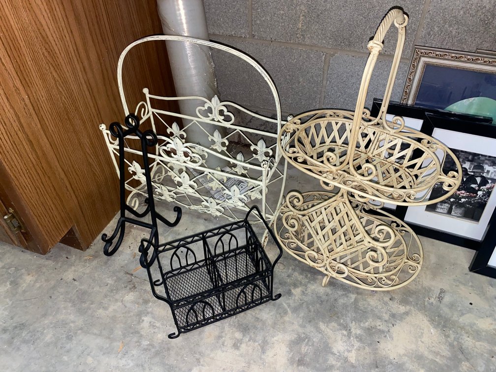 Decorative metal magazine racks
