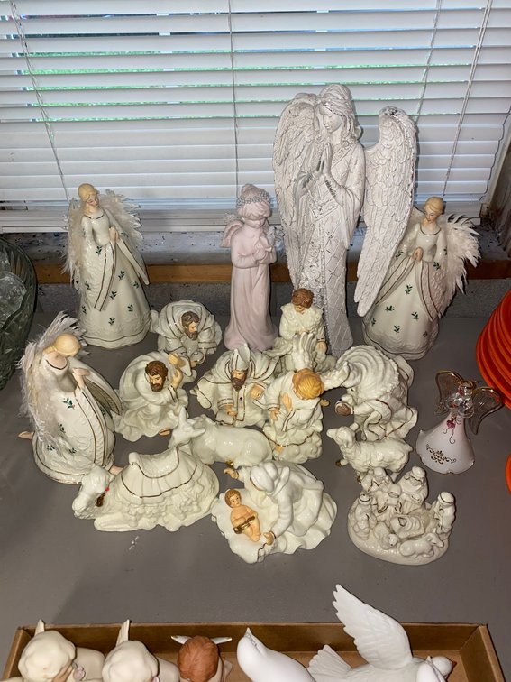 Nativity figurines