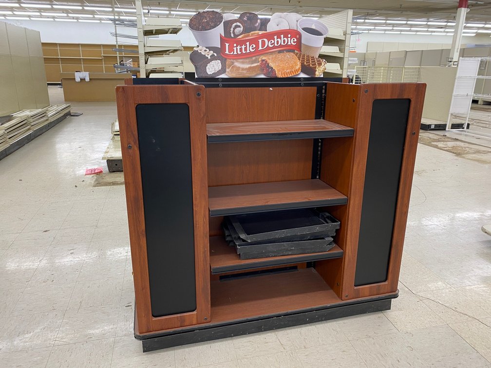 4 Sided Display rack with Adjustable Shelves