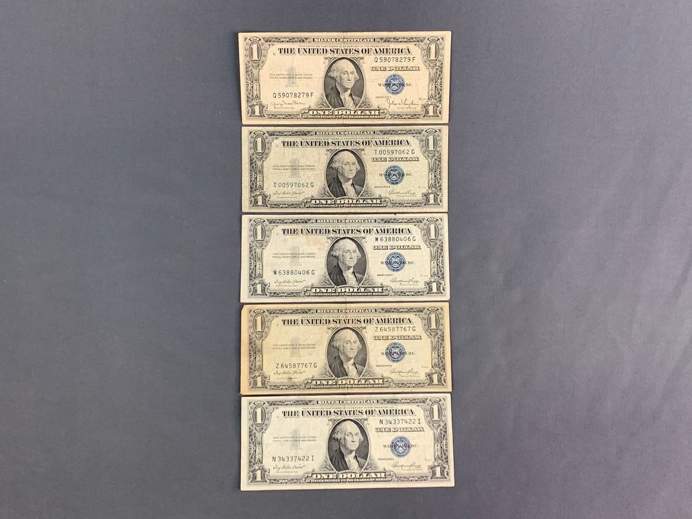 (5) 1935 $1 Silver Certificates