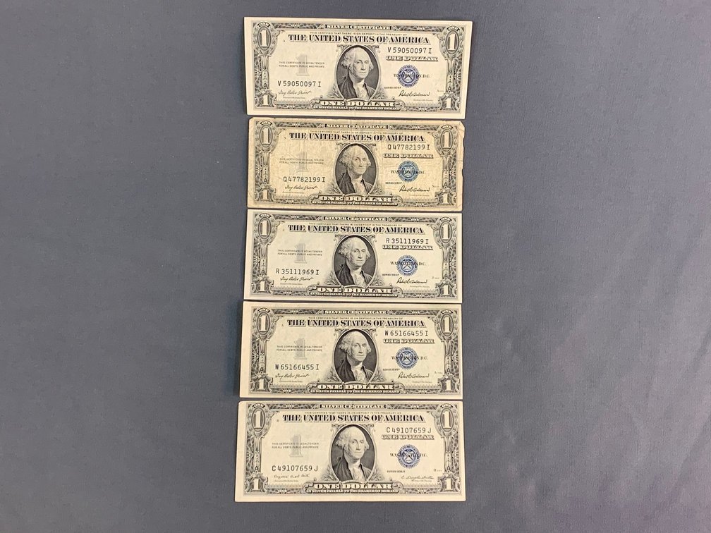 (5) 1935 $1 Silver Certificates