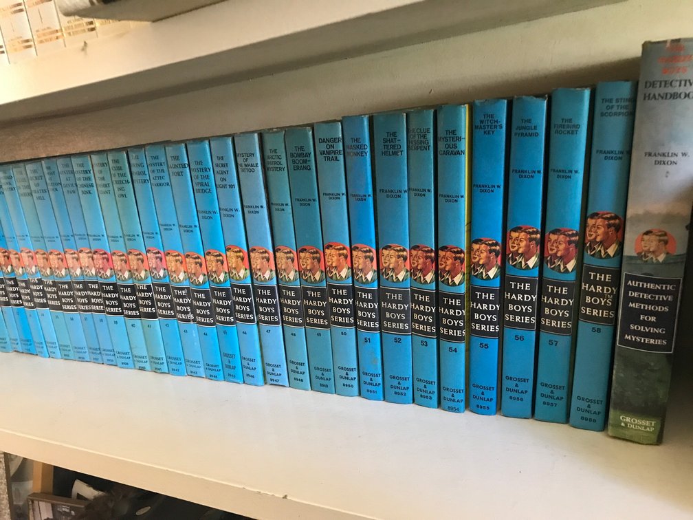 Complete set of Hardy Boys with Detective handbook
