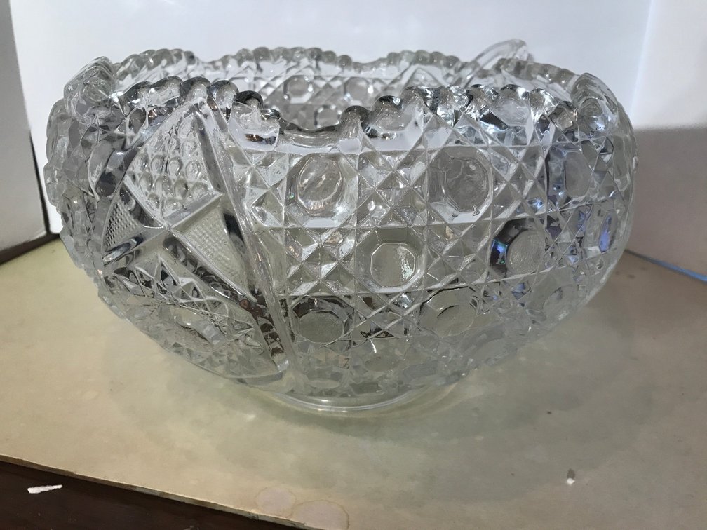 13" Smith glass punch bowl