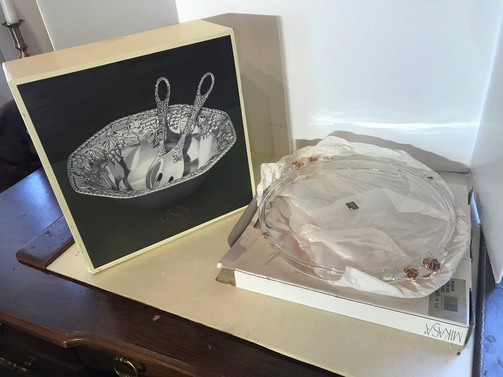 Salad bowl by Lenox, Mikasa plate