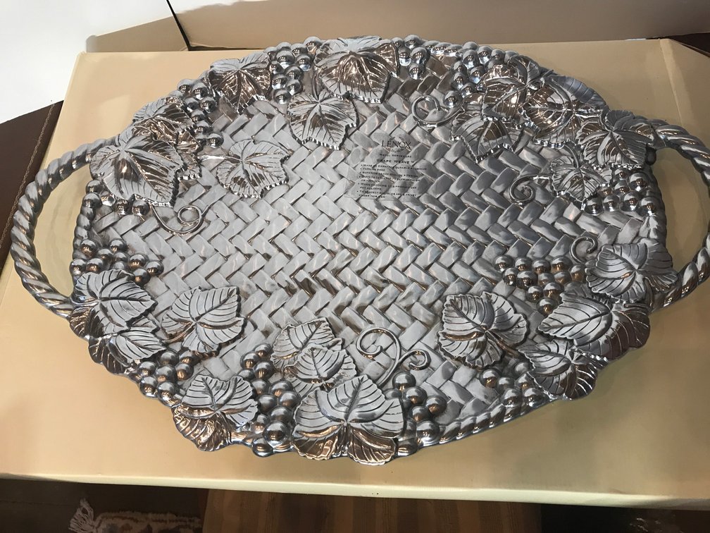 22" Lenox serving tray