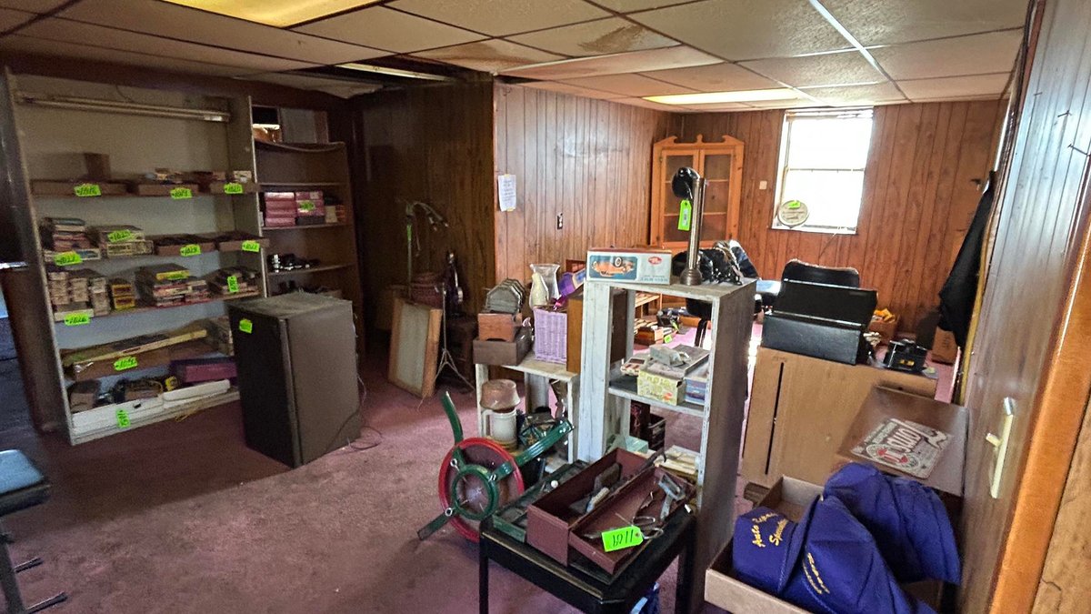 Image for SOLD $63,800 - Commercial Building with Garage Bays & Apartment Selling to the Highest Bidder