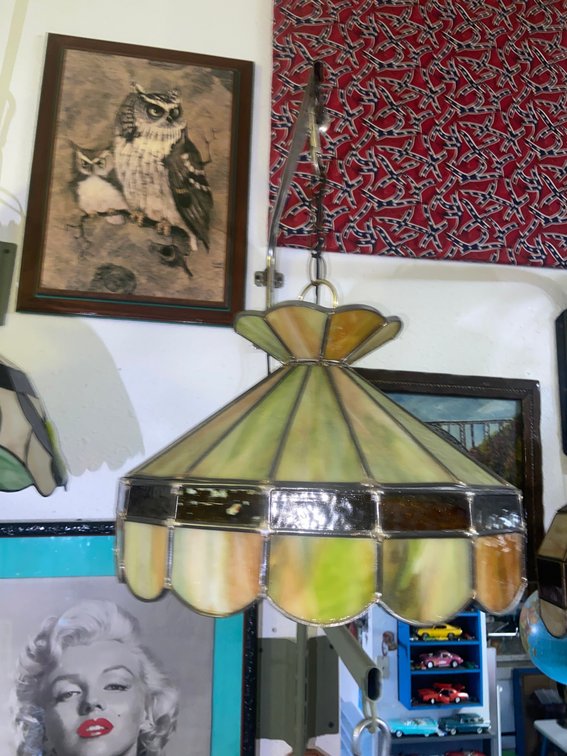 Assortment Decor - Tiffany-Style Lamp