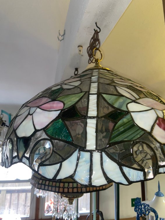 Tiffany-Style Stained Glass Hanging Lamp