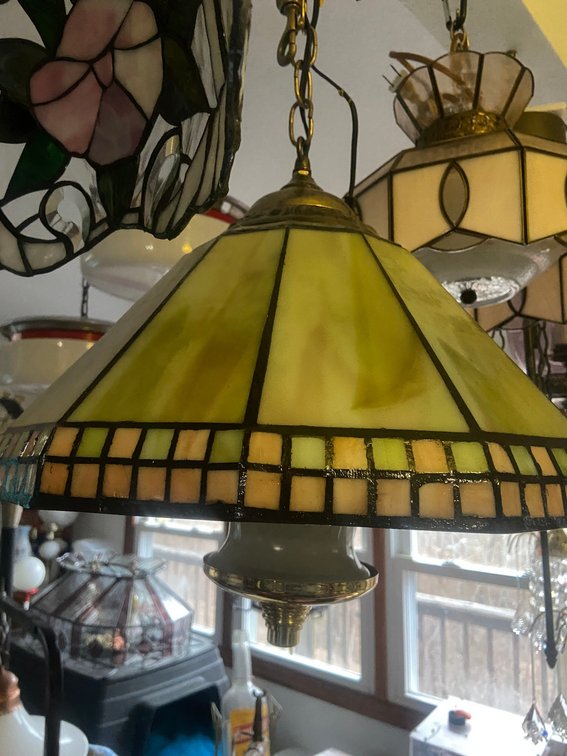 Tiffany-Style Slag Glass Pendant Lamp