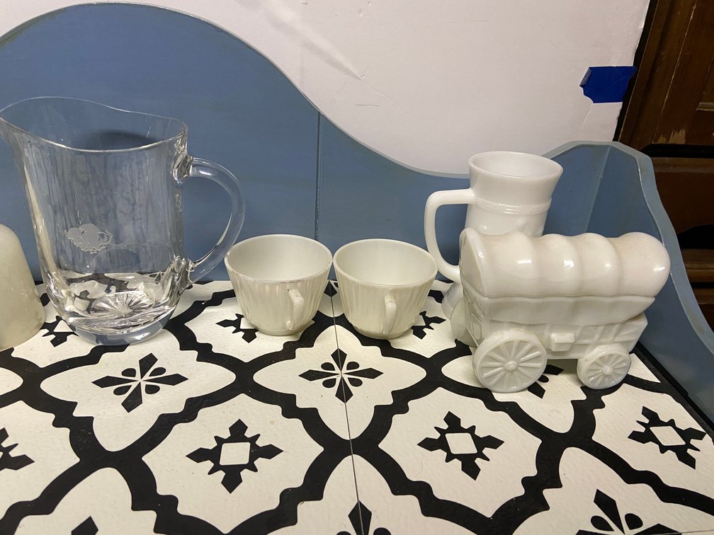 5-Piece Decor & Lighting Lot - Amber Glass Lamp