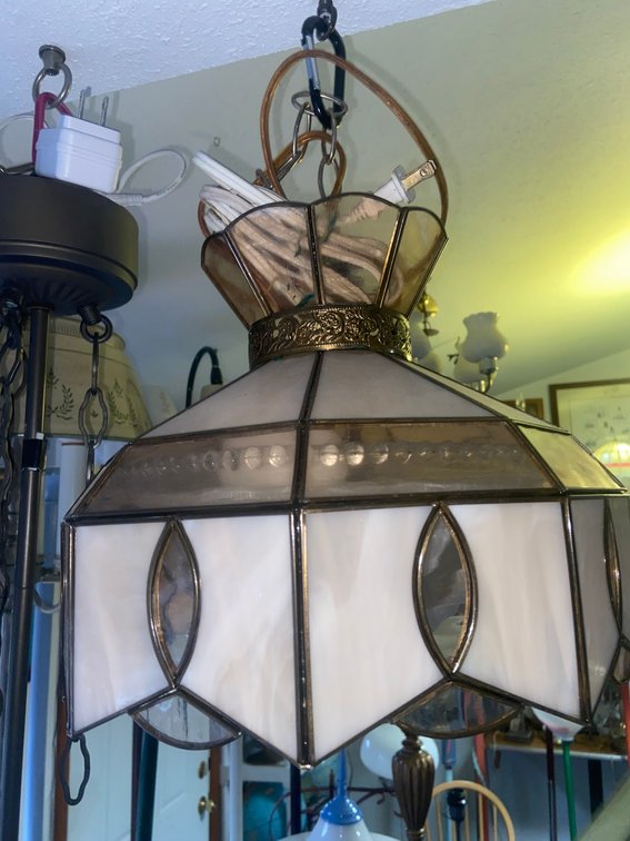 Slag Glass Pendant Lamp - Scalloped Crown