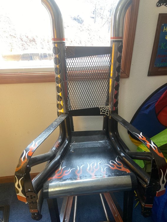 MAC Tools 1 Custom Chair - Edelbrock