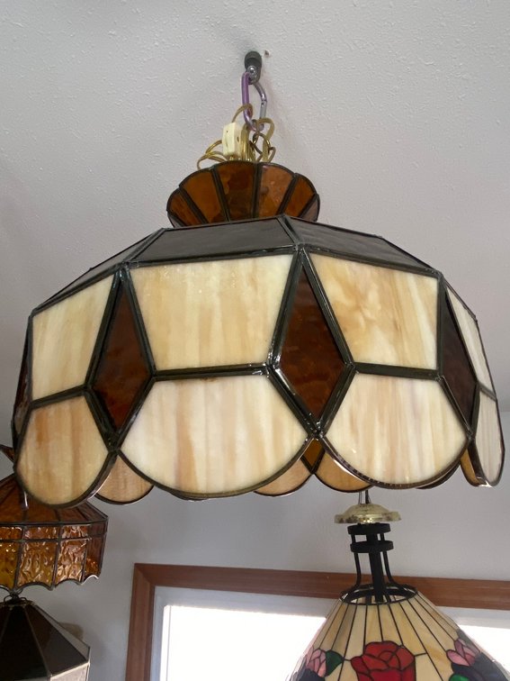 1 Tiffany-Style Stained Glass Pendant Lamp