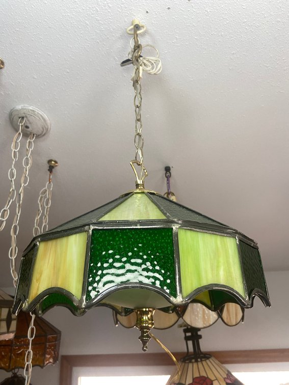1 Tiffany-Style Pendant Lamp - Slag Glass
