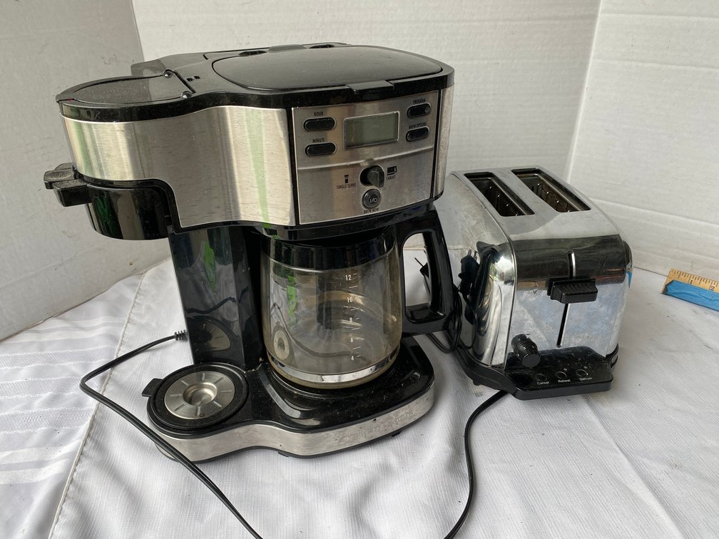 Cuisinart 2 slice toaster, Hamilton Beach coffee maker