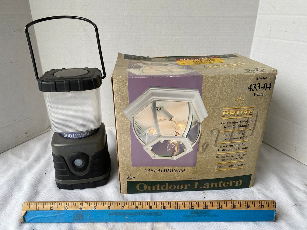 Cast aluminum outdoor lantern style light fixture, Stansport lantern