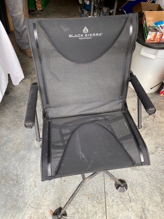 Black Sierra equipment swivel hunting seat