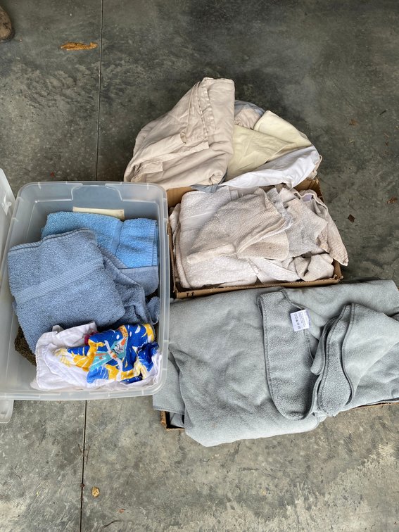Linens, bath towels, sheets, hand towels